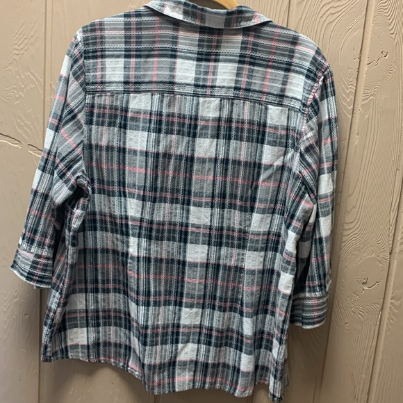 Preswick &Moore size 1X button down top - Picture 3 of 7